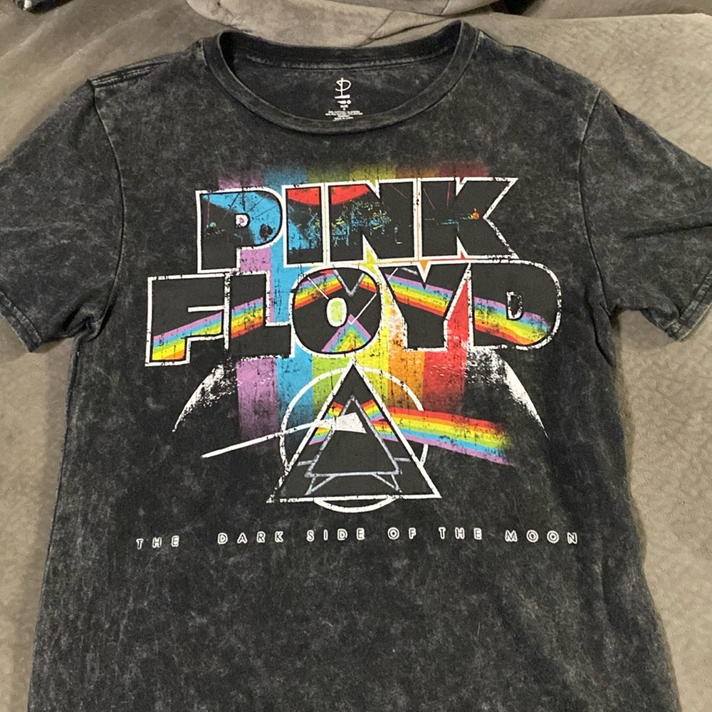 Mens pink floyd shirt